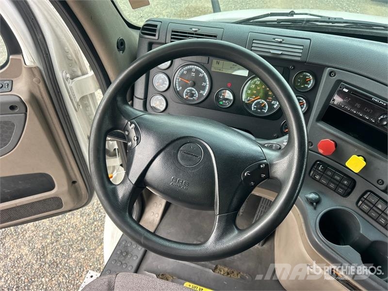 Freightliner Cascadia 125 Тягачі