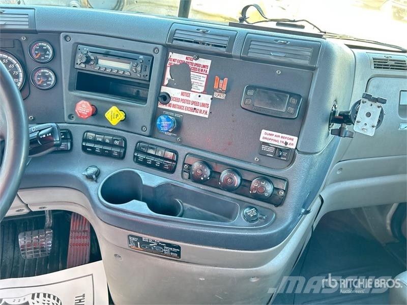 Freightliner Cascadia 113 Vlačilci