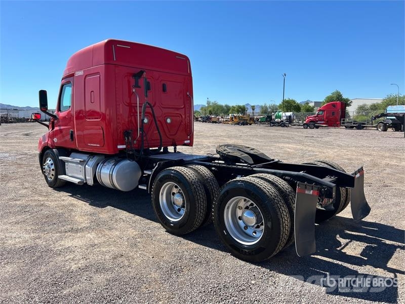 Freightliner Cascadia 116 Sadulveokid