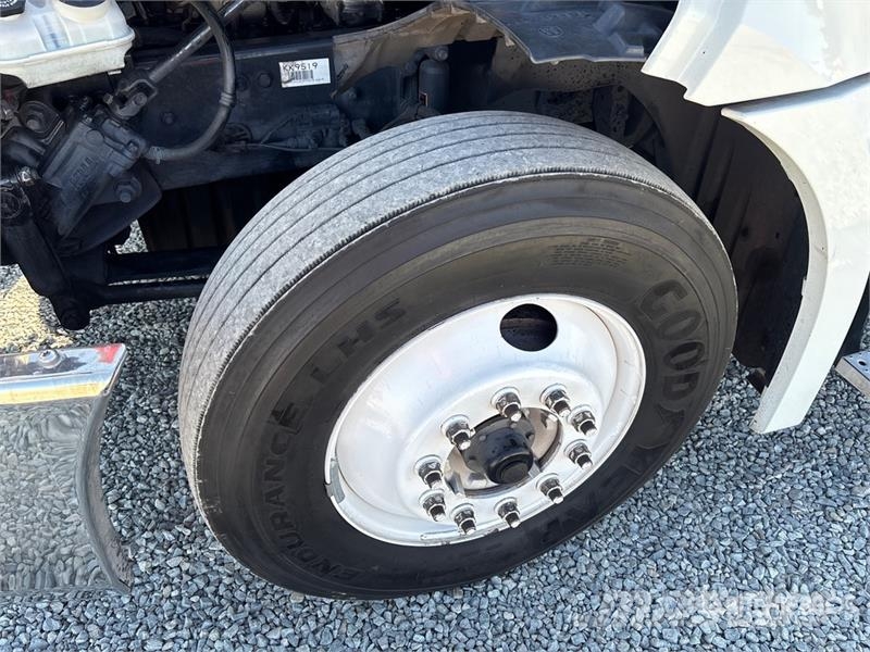 Freightliner Cascadia 126 Cabezas tractoras