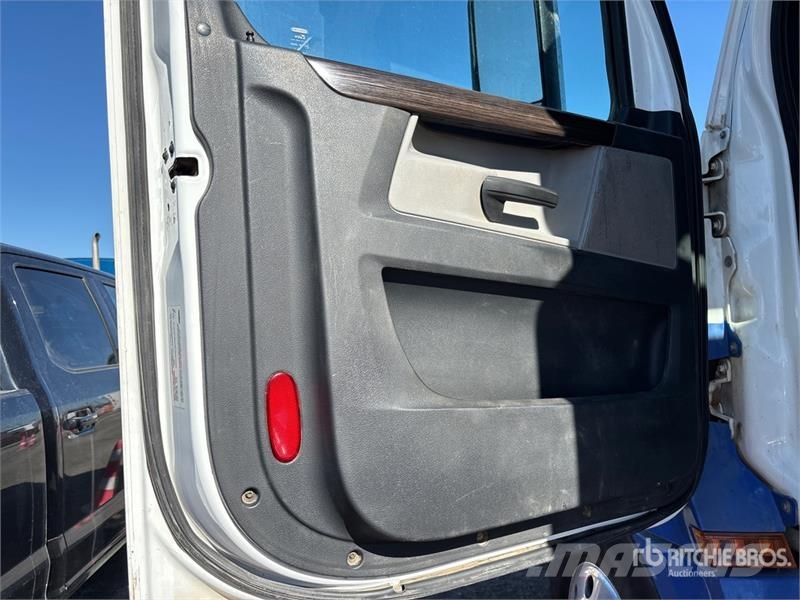 Freightliner Cascadia 126 Dragbilar