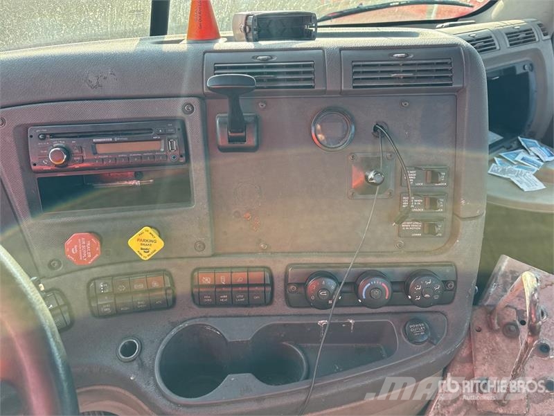 Freightliner Cascadia 113 Çekiciler
