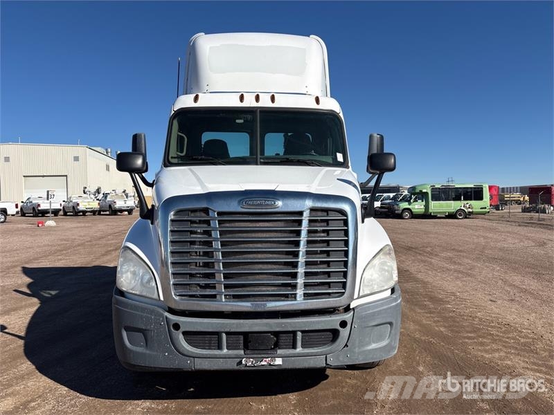 Freightliner Cascadia 125 Vlačilci