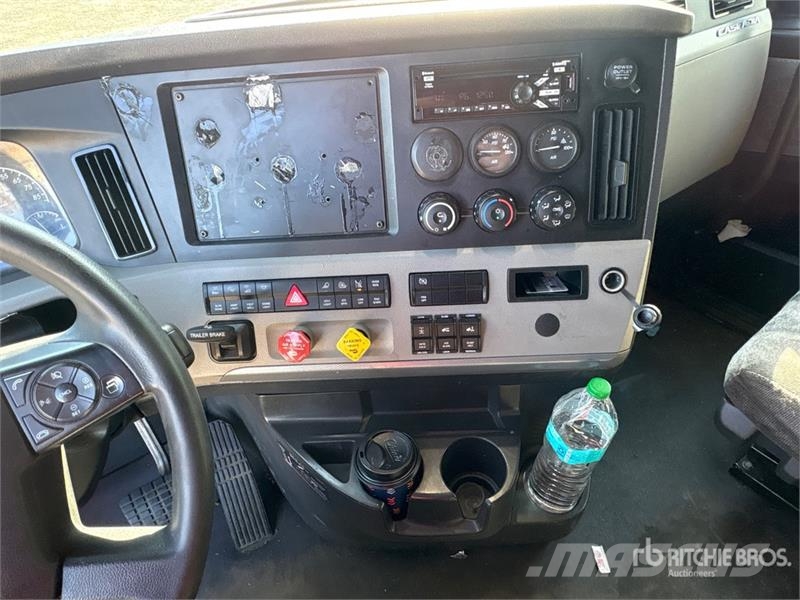 Freightliner Cascadia 126 6x4 T/A Sleeper Truck Tractor Trækkere