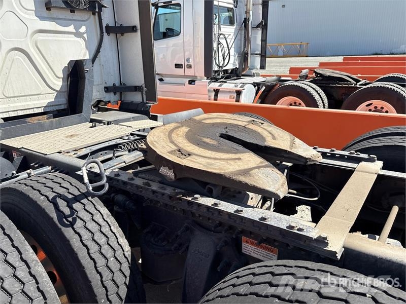 Freightliner Cascadia 126 Sattelzugmaschinen