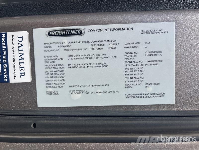 Freightliner Cascadia 126 6x4 T/A Sleeper Truck Tractor 트랙터 유닛
