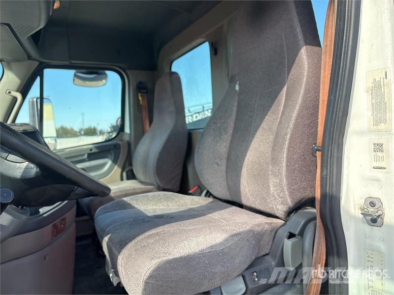 Freightliner Cascadia 125 Тягачі