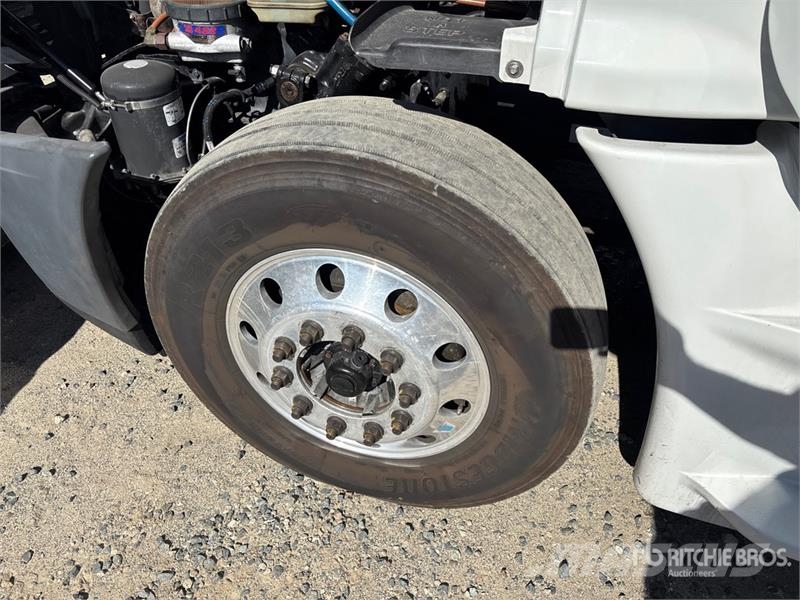 Freightliner Cascadia 125 6x4 T/A Sleeper Truck Tractor Tracteur routier
