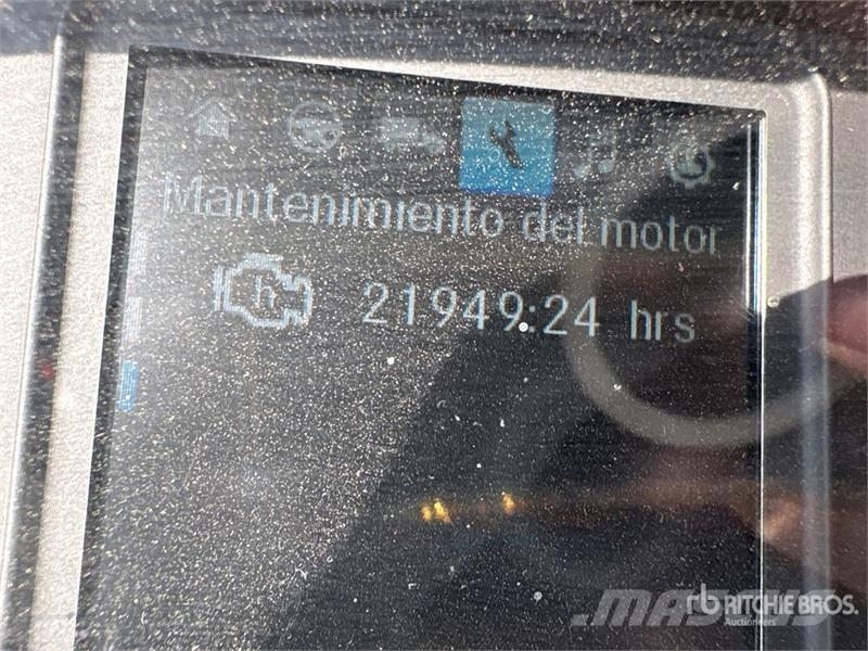 Freightliner Cascadia 126 6x4 T/A Sleeper Truck Tractor Vilcēji
