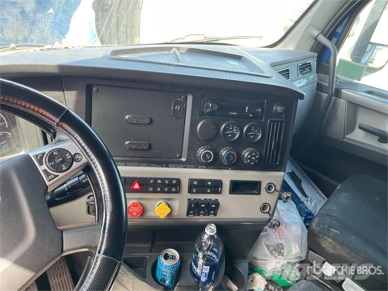 Freightliner Cascadia 126 Naudoti vilkikai