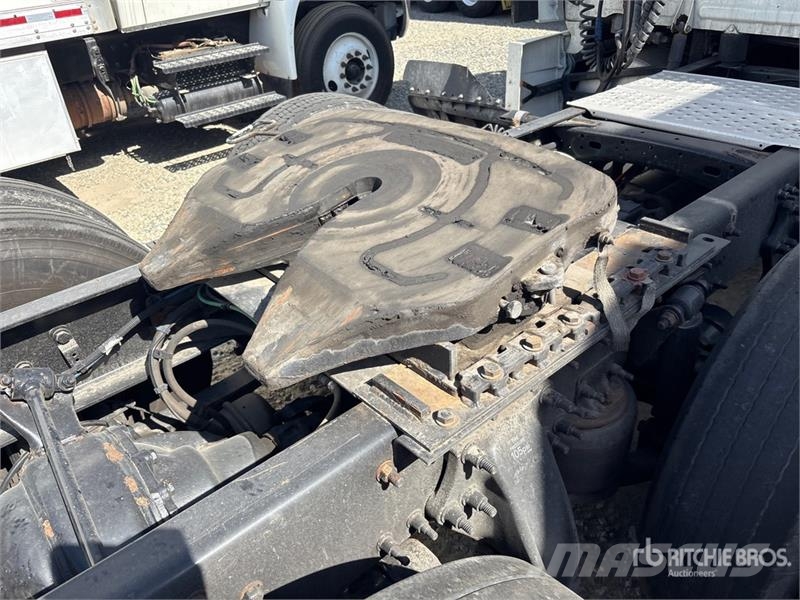 Freightliner Cascadia 125 6x4 T/A Sleeper Truck Tractor Motrici e Trattori Stradali