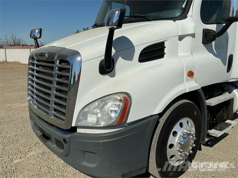 Freightliner Cascadia 113 Ťahače