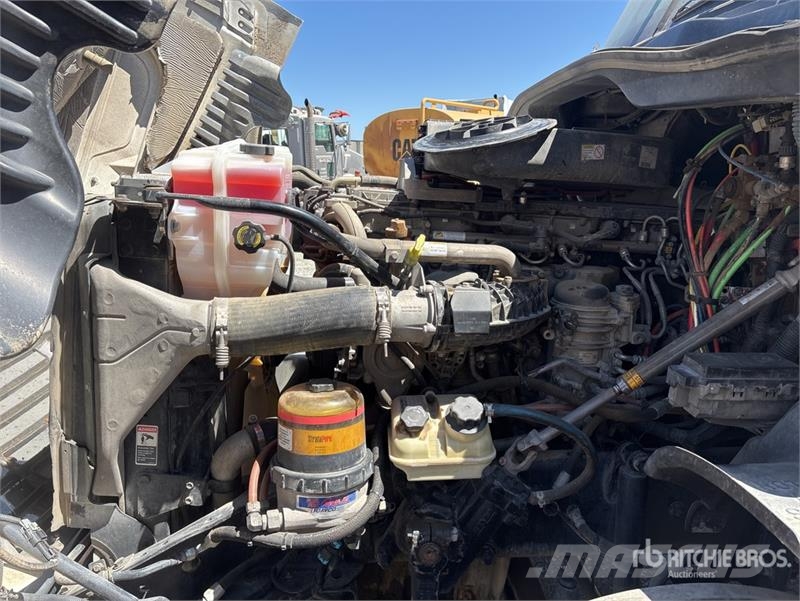 Freightliner Cascadia 125 Truck Tractor Units