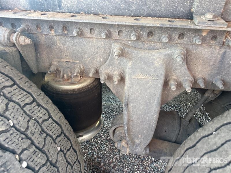 Freightliner Cascadia 125 6x4 T/A Dump Truck Camion benne