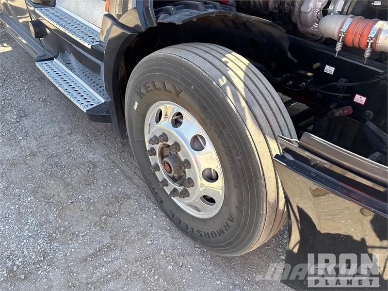 Freightliner Cascadia 126 Tegljači