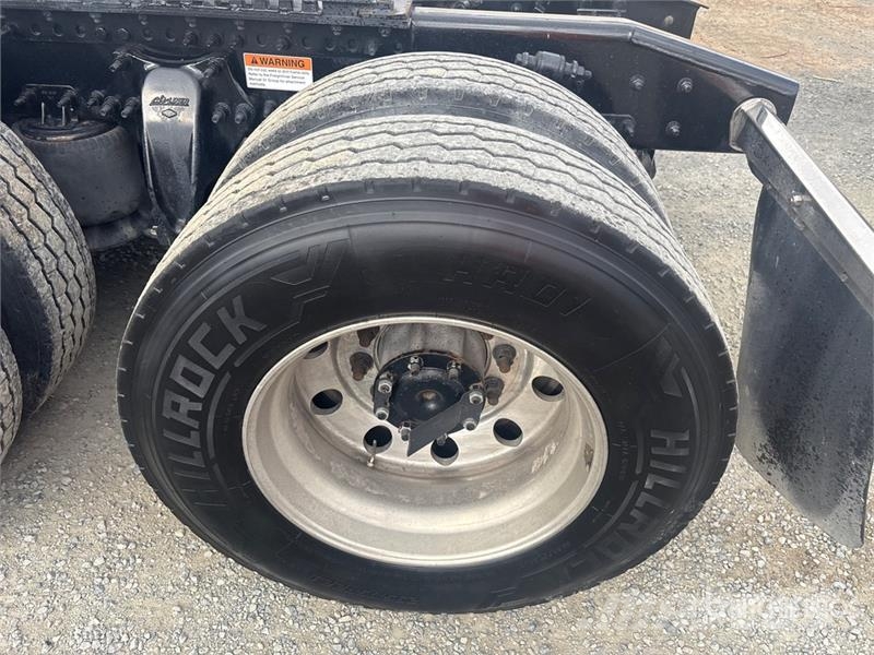 Freightliner Cascadia 126 6x4 T/A Sleeper Truck Tractor Motrici e Trattori Stradali