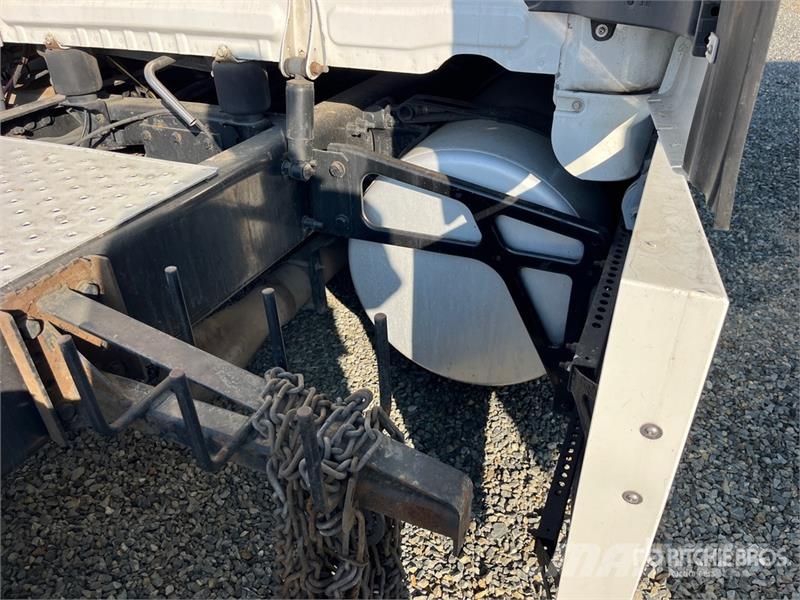Freightliner Cascadia 125 6x4 T/A Sleeper Truck Tractor Тягачі