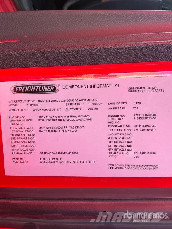 Freightliner Cascadia 6x4 T/A Sleeper Truck Tractor Tracteur routier