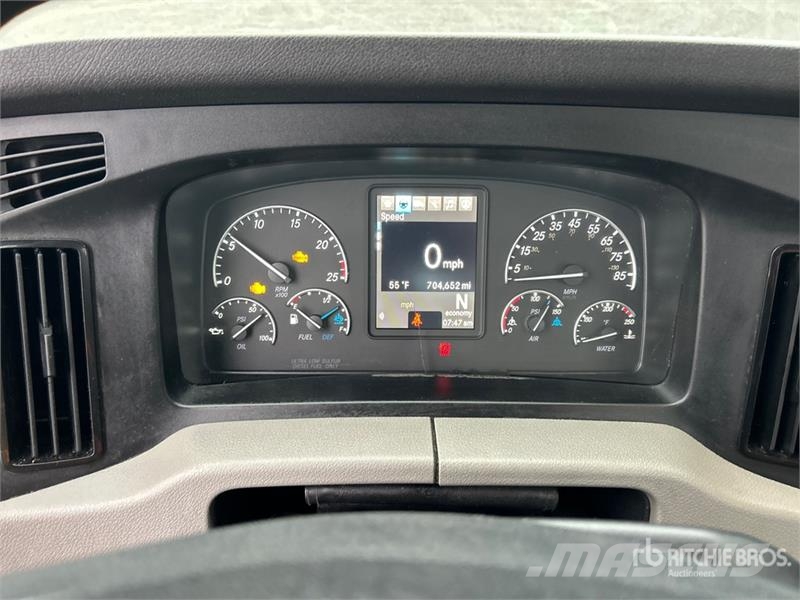 Freightliner Cascadia 116 وحدات الجر