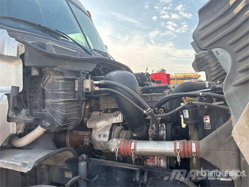 Freightliner Cascadia 125 6x4 T/A Sleeper Truck Tractor Tracteur routier