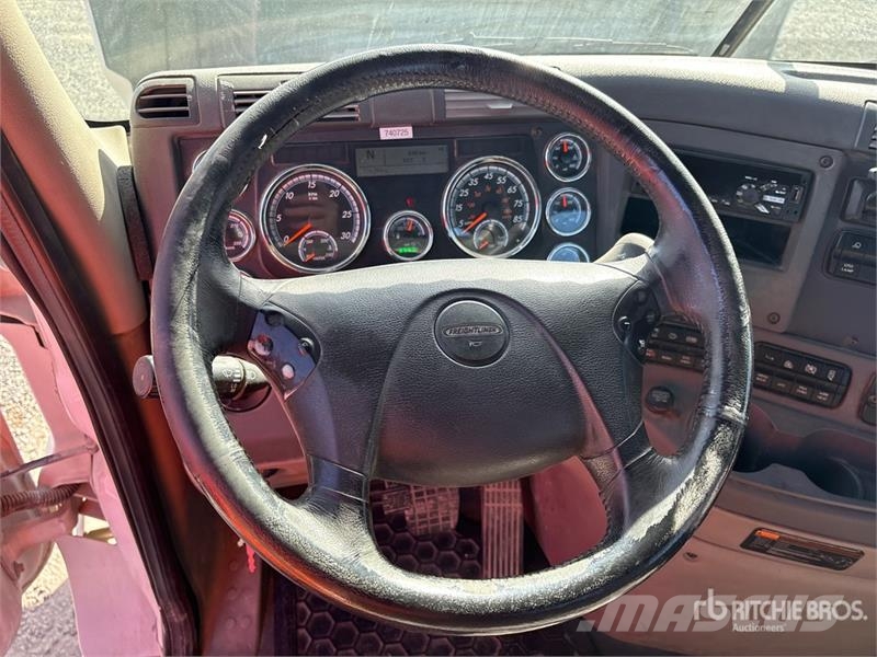 Freightliner Cascadia 125 Vlačilci