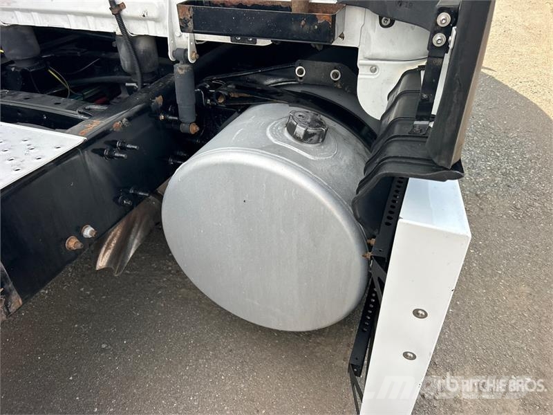 Freightliner Cascadia 126 6x4 T/A Sleeper Truck Tractor Влекачи