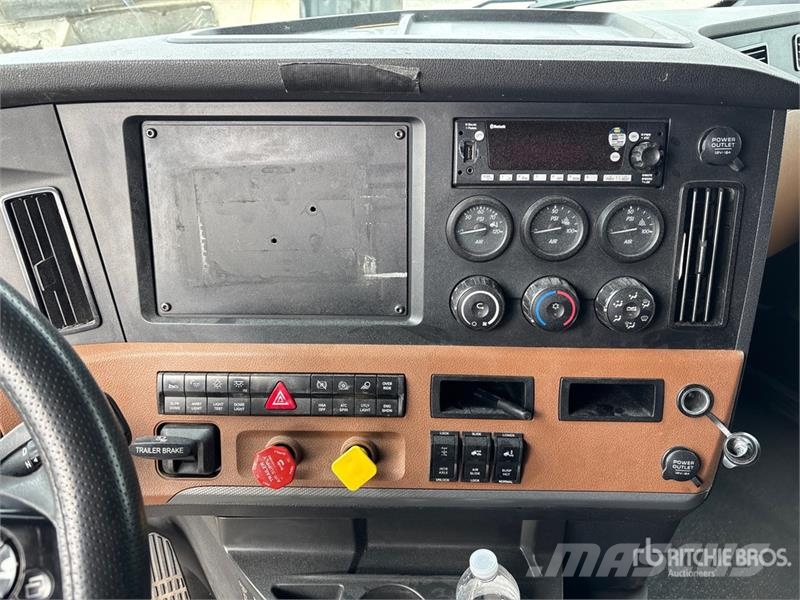 Freightliner Cascadia 126 Vilcēji