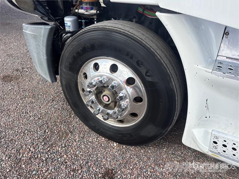 Freightliner Cascadia 113 Седельные тягачи