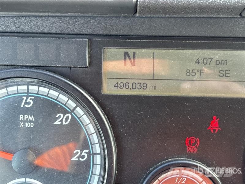 Freightliner Cascadia 125 Тягачі