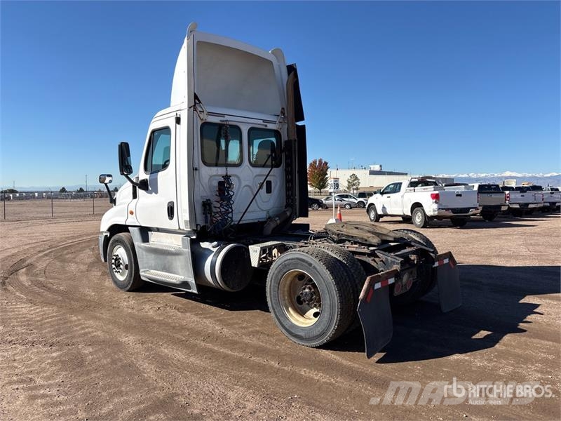 Freightliner Cascadia 125 Vlačilci