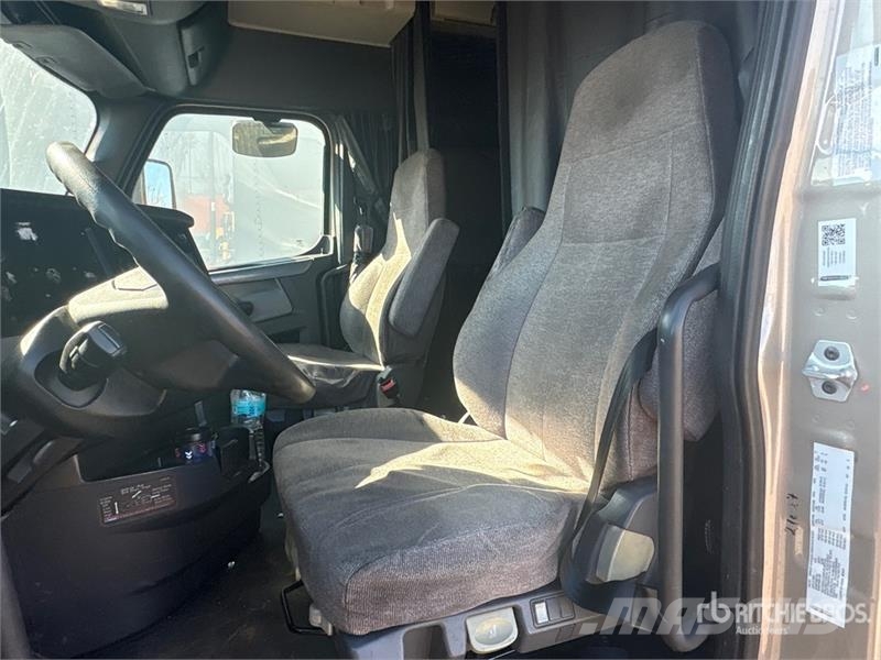 Freightliner Cascadia 126 6x4 T/A Sleeper Truck Tractor Trækkere
