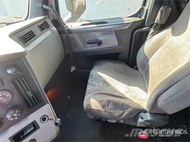Freightliner Cascadia 126 6x4 T/A Sleeper Truck Tractor Trækkere