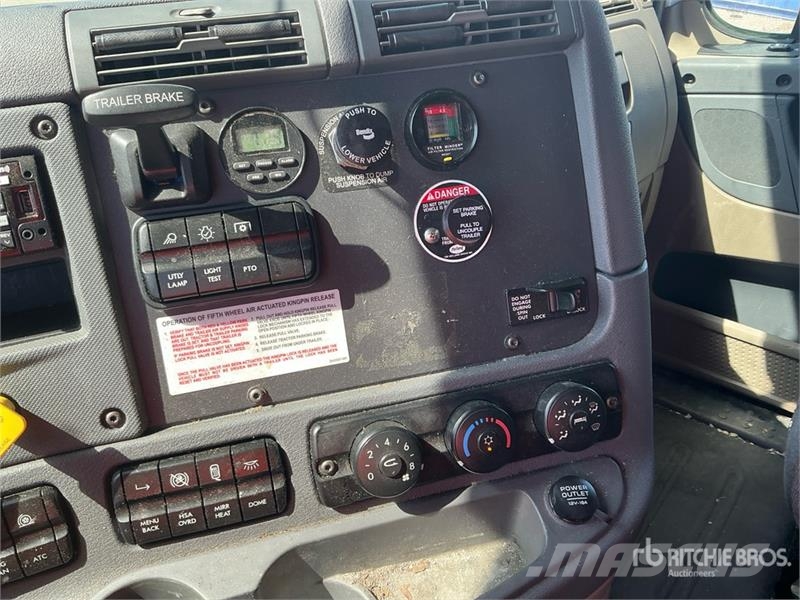 Freightliner Cascadia 113 Sattelzugmaschinen