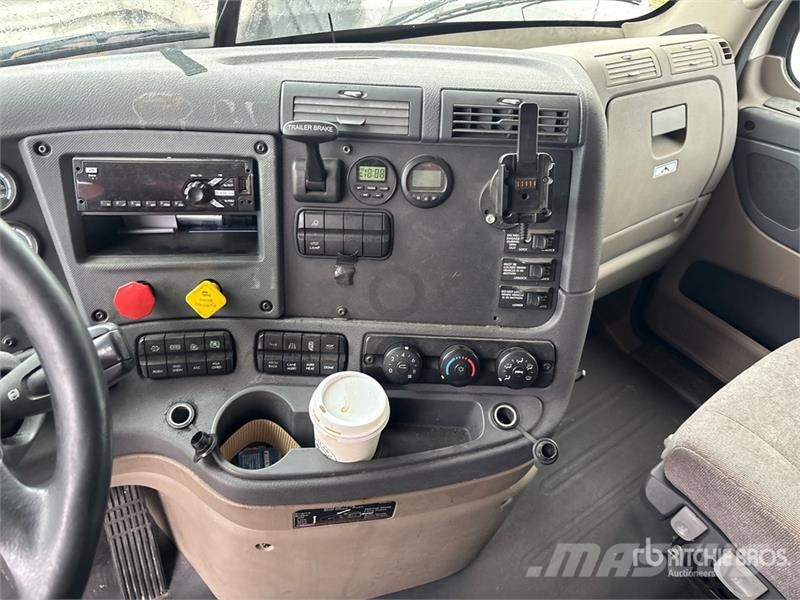 Freightliner Cascadia 125 Vetopöytäautot