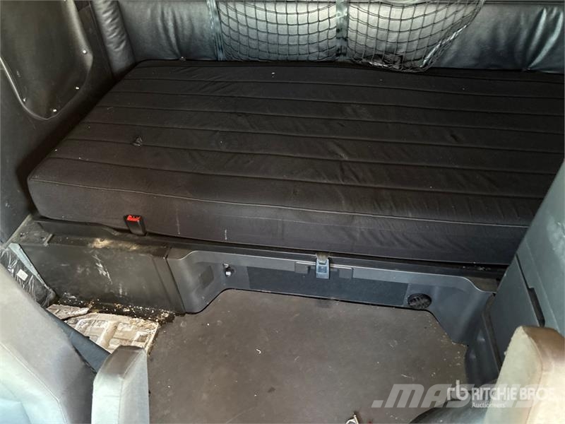 Freightliner Cascadia 126 6x4 T/A Sleeper Truck Tractor Motrici e Trattori Stradali
