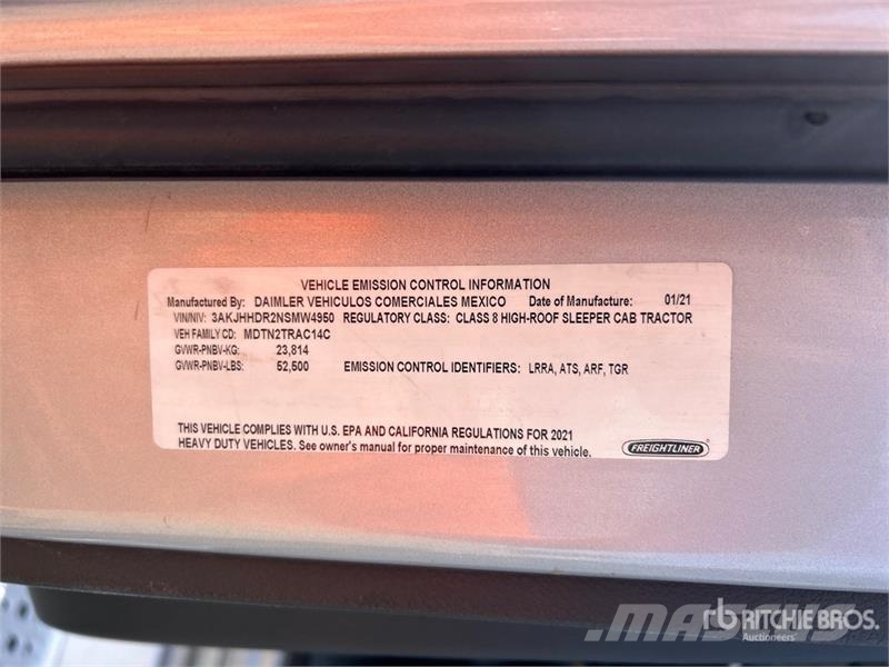 Freightliner Cascadia 126 6x4 T/A Sleeper Truck Tractor Prime Movers