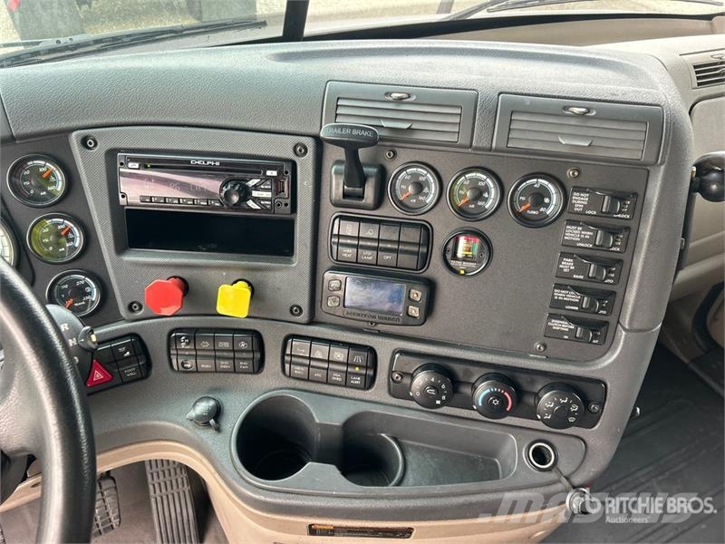 Freightliner Cascadia 125 Тягачі