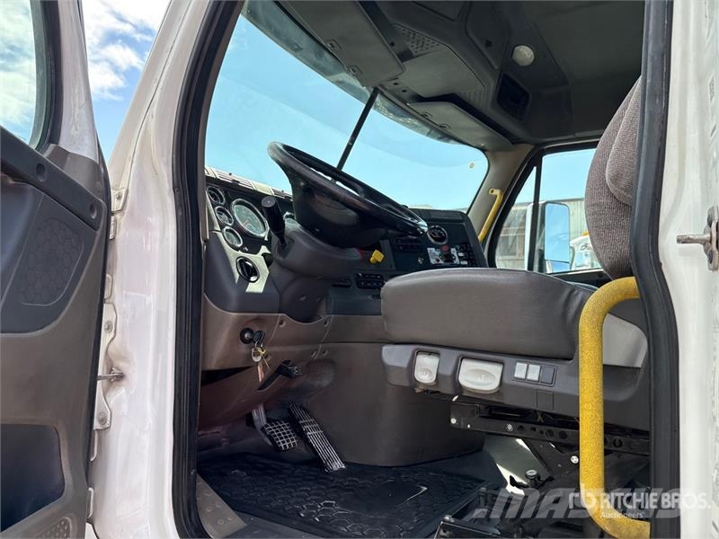 Freightliner Cascadia 125 Vlačilci