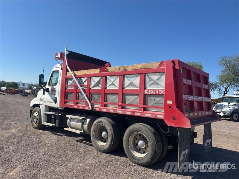 Freightliner Cascadia 125 6x4 T/A Dump Truck Camion benne