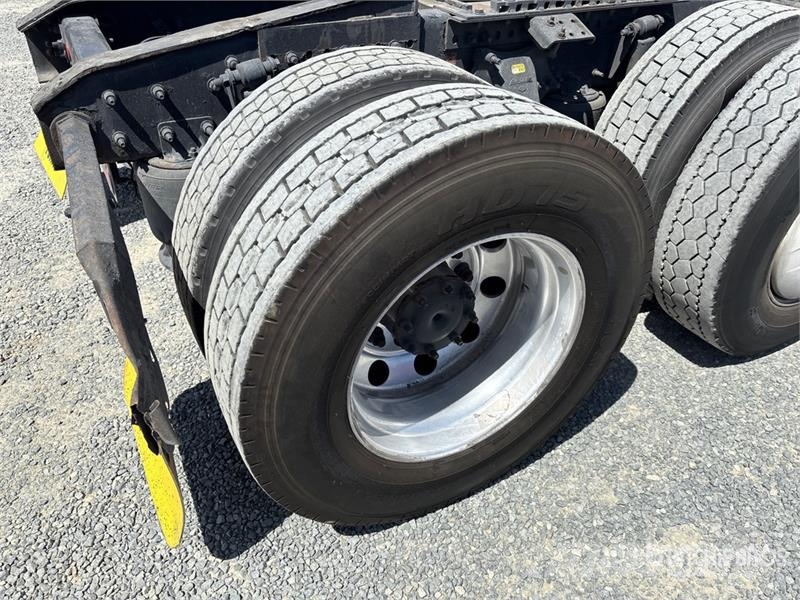 Freightliner Cascadia 116 Tractor Units