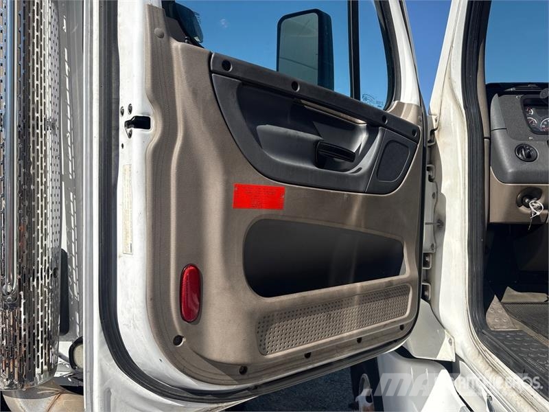 Freightliner Cascadia 125 Vlačilci