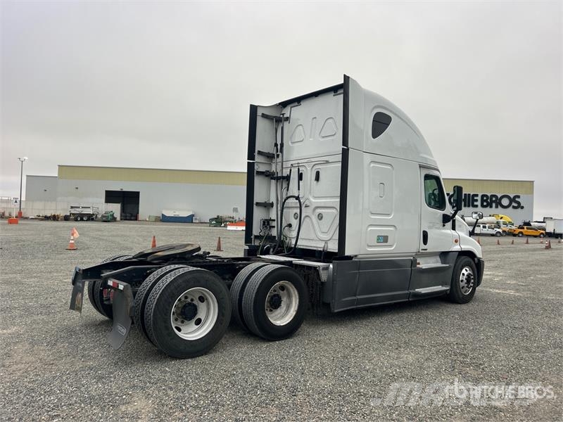 Freightliner Cascadia 125 Tractor Units