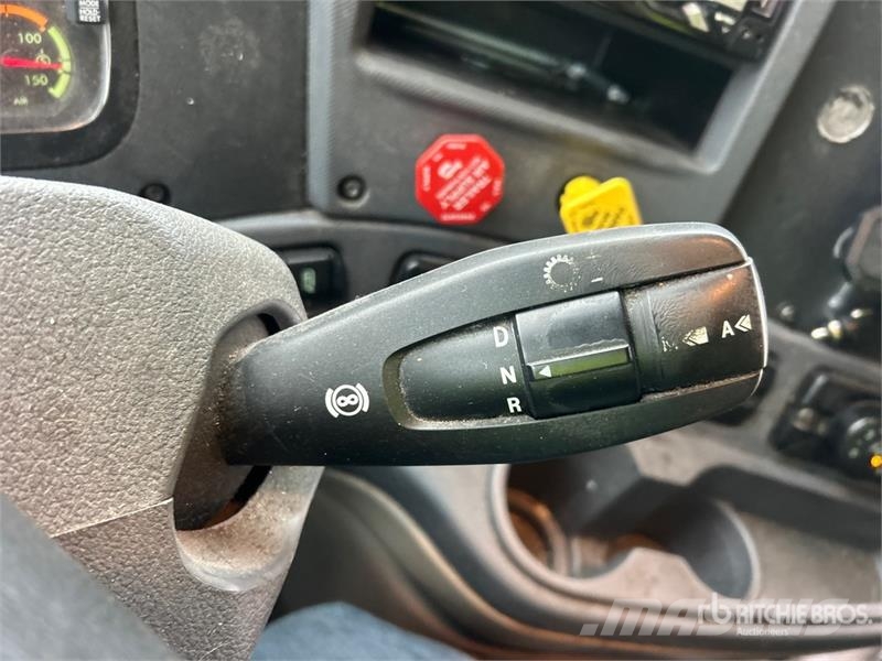 Freightliner Cascadia 125 Tractor Units