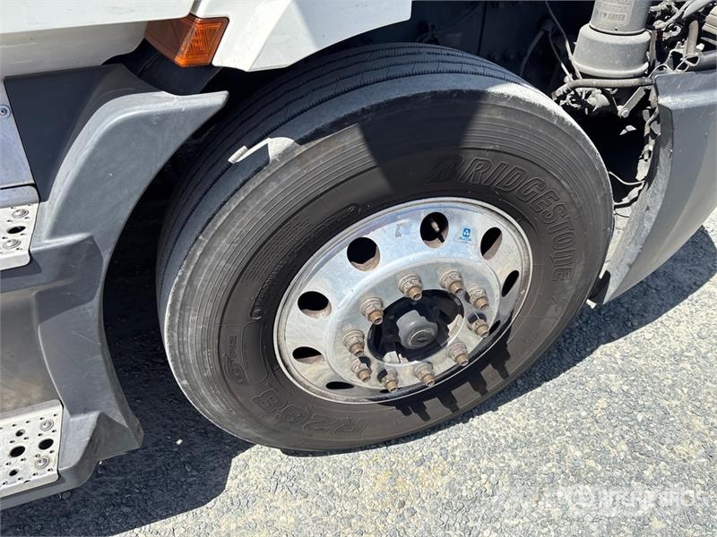 Freightliner Cascadia 116 Tractor Units