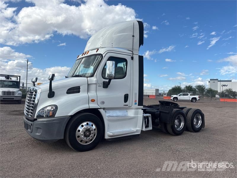 Freightliner Cascadia 113 Седельные тягачи