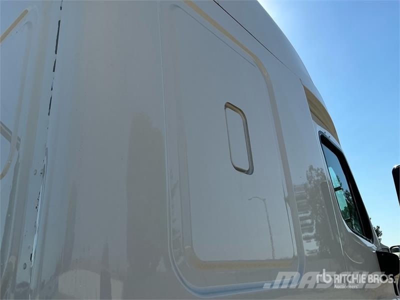 Freightliner Cascadia 113 Ťahače