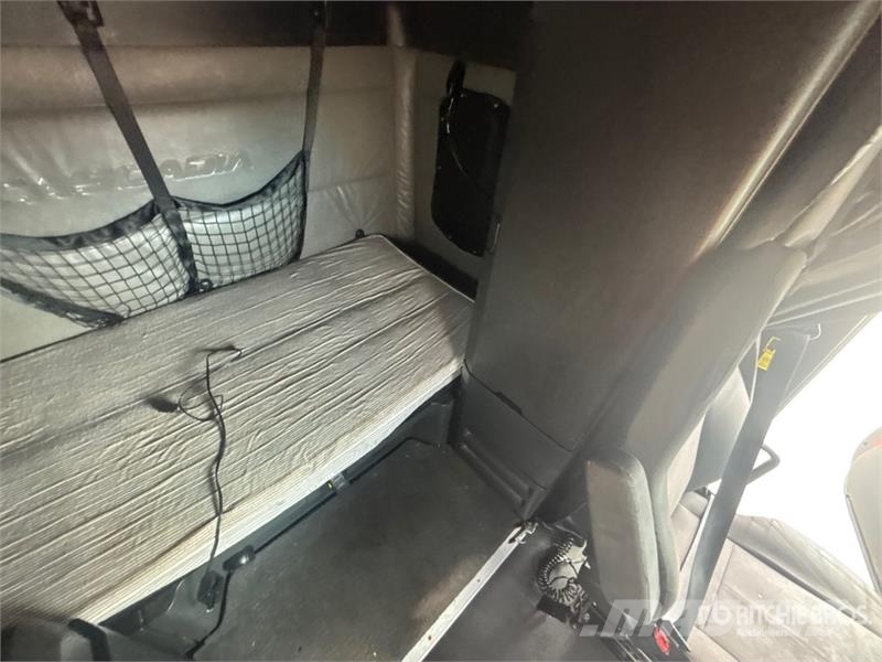 Freightliner Cascadia 126 6x4 T/A Sleeper Truck Tractor Motrici e Trattori Stradali