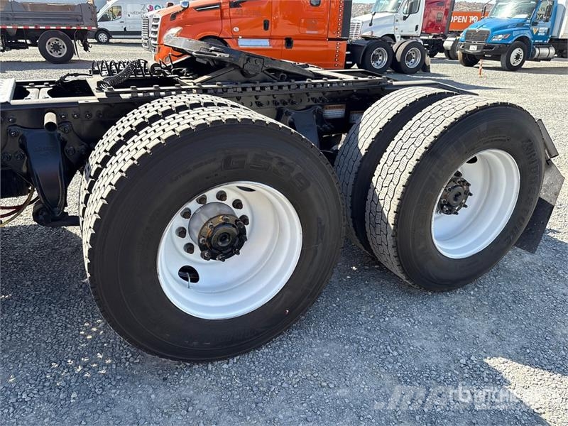 Freightliner Cascadia 126 Sattelzugmaschinen