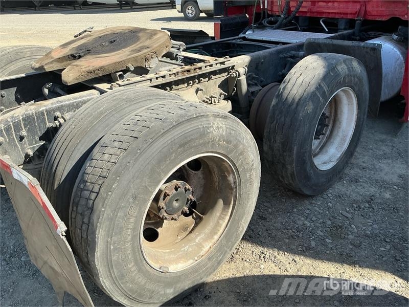 Freightliner Cascadia 6x4 T/A Sleeper Truck Tractor Tracteur routier