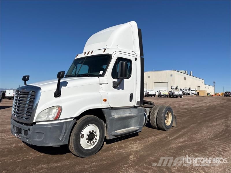 Freightliner Cascadia 125 Vlačilci